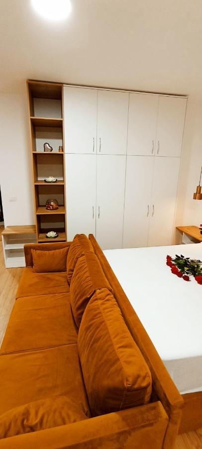 Selvia Apartament Тирана Екстериор снимка