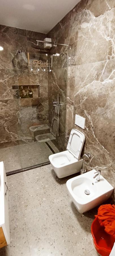 Selvia Apartament Тирана Екстериор снимка